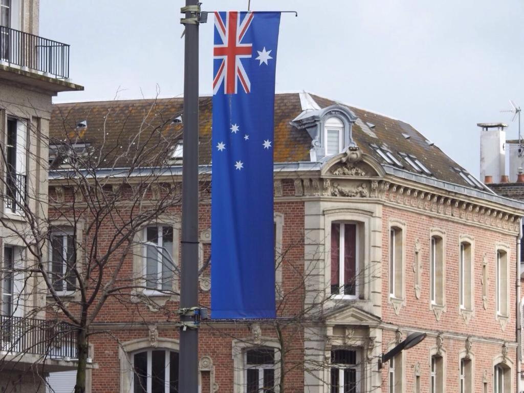 Le Saint Louis Amiens Exterior foto